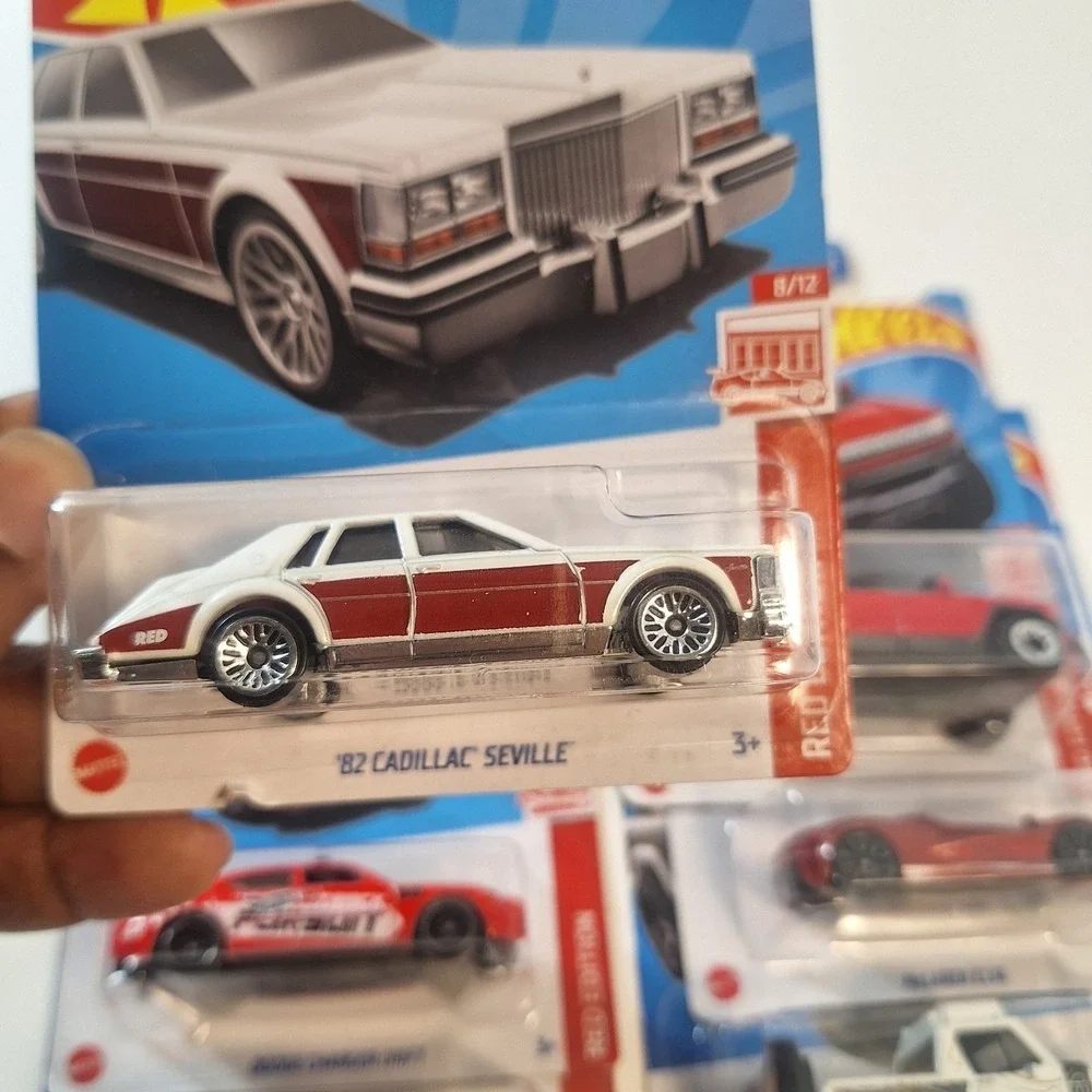 Hot Wheels Target Red Edition 6 Cars Cadillac/ Audi/ Hummer/‎ McLaren/ Charger
